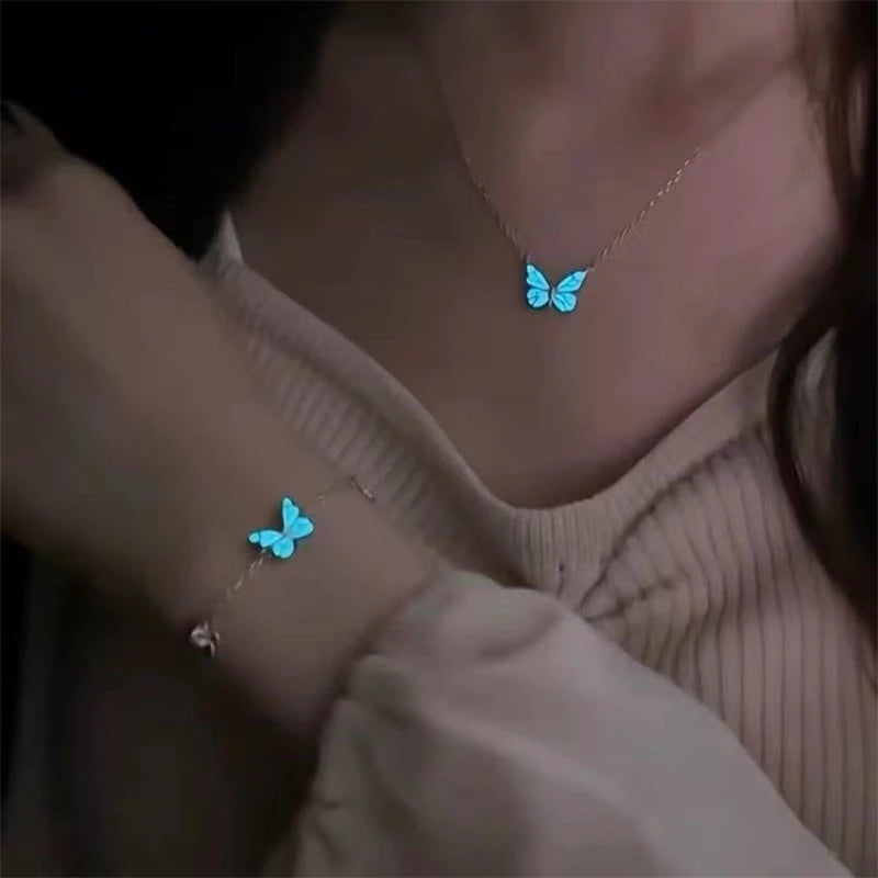 Luminous Butterfly Necklace Glowing Night Fluorescence Vintage Glow in the Dark Pendant for Women Christmas New Year Party Gift