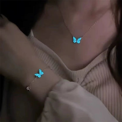 Luminous Butterfly Necklace Glowing Night Fluorescence Vintage Glow in the Dark Pendant for Women Christmas New Year Party Gift